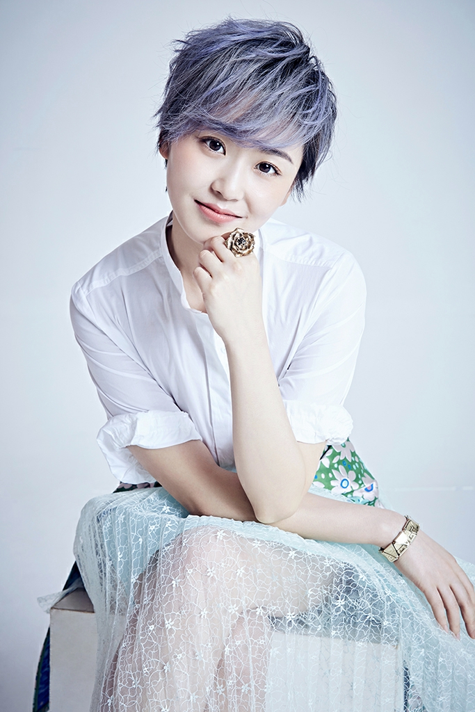 军事频道记者王思思，镜头背后的英勇与坚韧，军事频道记者王思思，镜头背后的英勇与坚韧之心