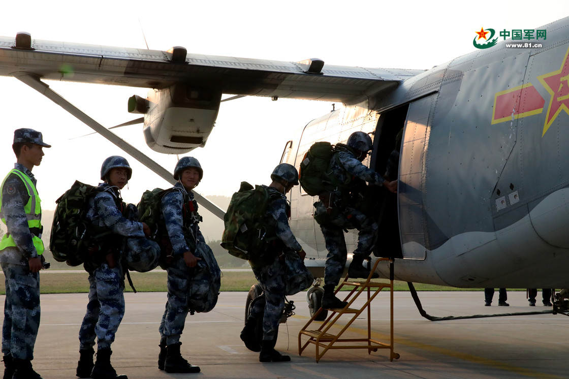 揭秘空降兵第十五军特种空降旅，精英之旅的力量之源，揭秘精英之旅，空降兵第十五军特种空降旅的力量之源