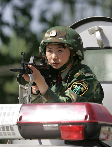 武警丁晓兵的儿子丁陶，传承英雄精神的年轻一代，武警英雄丁晓兵之子丁陶，传承英雄精神的年轻一代楷模
