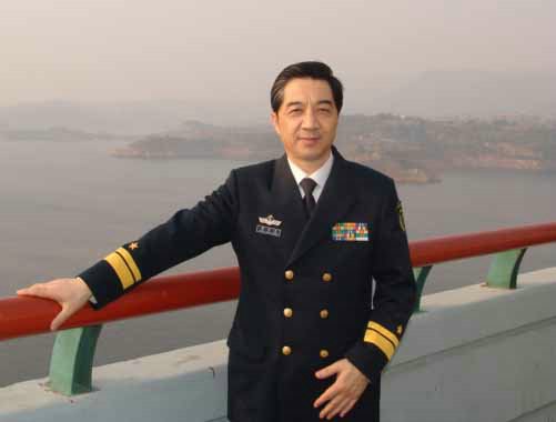 北京电视台军事主持人，传递军事信息，展现专业魅力，北京电视台军事主持人，专业传递军事信息，展现独特魅力