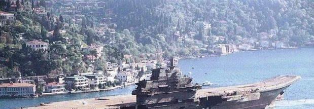 瓦良格号经过的海峡，历史、地理与时代的交汇点，瓦良格号穿越海峡，历史、地理与时代的交汇点