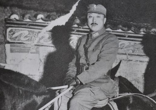 蒋介石的五虎上将名单，历史背景下的名将群像，蒋介石五虎上将群像，历史背景下的名将风采