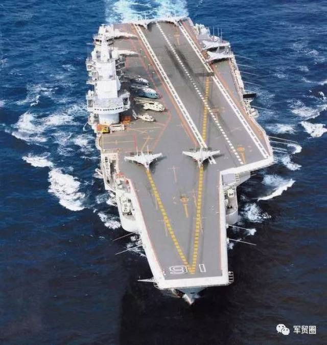 现任辽宁舰舰长及其祖籍深度探究，辽宁舰现任舰长与祖籍深度探究