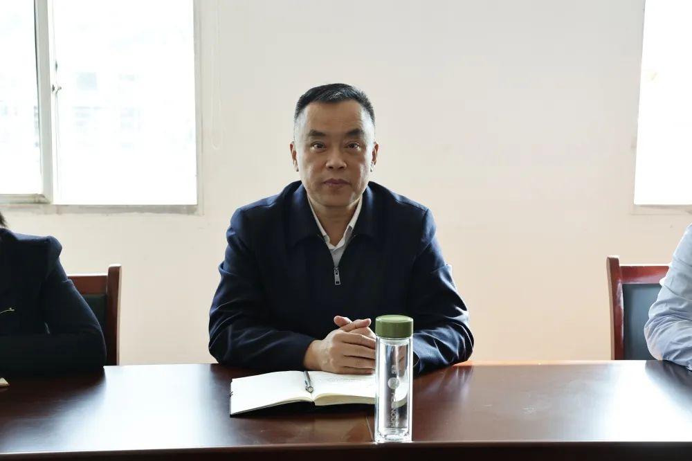 利军与谁共度时光，一段未知的旅程，利军未知旅程，共度时光之谜