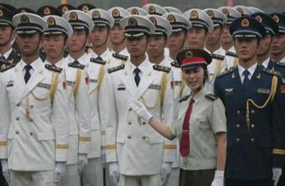 92式军装，历史的印记与时代的风采，92式军装，历史的印记与时代风采的展现