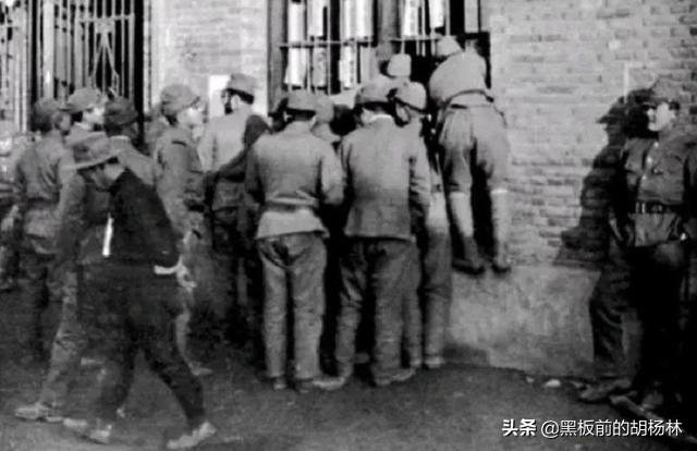 日军用过的慰安椅，历史阴影下的残酷见证，日军慰安椅，残酷历史的阴影与见证