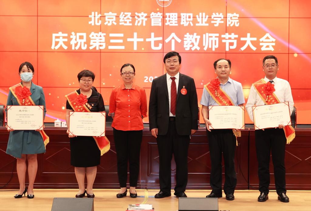王粤回国后有奖励吗？知乎解析与探讨，王粤回国后的奖励与知乎解析探讨