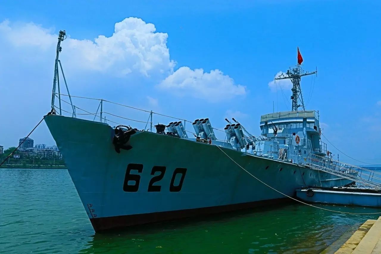海军韶关舰，守护海洋的坚定力量，海军韶关舰，守护海洋的钢铁长城