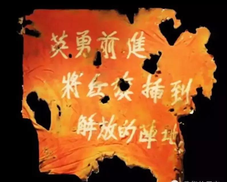 国庆70周年阅兵中的100面战旗,荣耀与力量的象征,国庆70周年阅兵中的荣耀与力量——100面战旗的象征