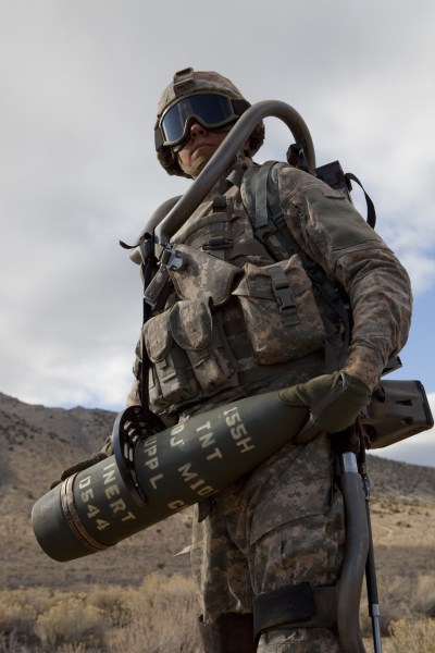 美军单兵武器设备图片概览，美军单兵武器设备全景展示