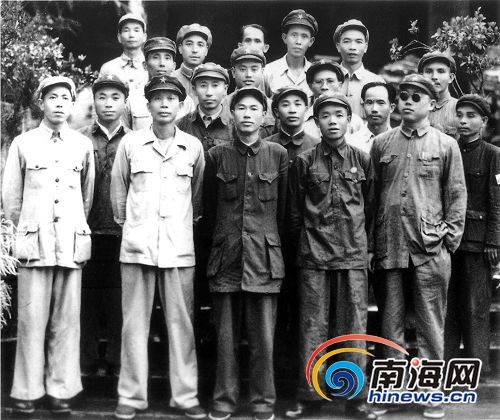 指挥海南岛战役的英勇将领——揭秘战役背后的传奇人物，揭秘海南岛战役英勇指挥将领的传奇人生