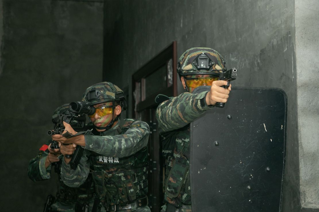 武警最强悍的特战队，无畏的挑战与荣耀的捍卫，武警最强特战队，无畏挑战，荣耀捍卫之战