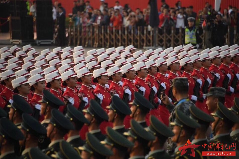 香港市民眼中的大阅兵2019，荣耀与自豪的展现，香港市民眼中的大阅兵2019，荣耀与自豪的盛典