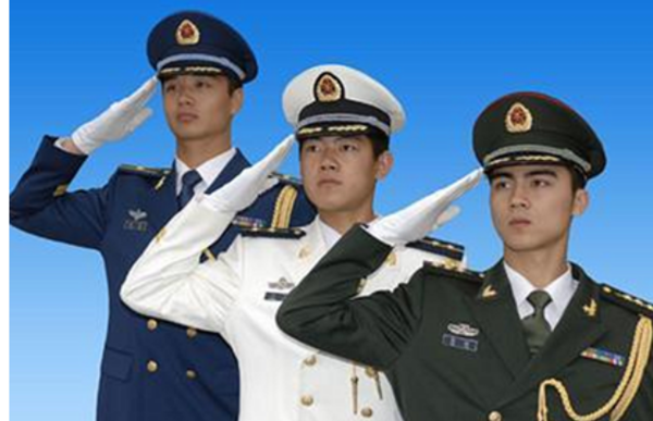 现役军装图片，展现力量与荣耀的象征，现役军装图片，力量与荣耀的展现
