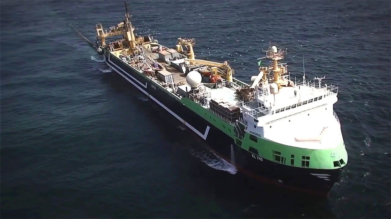 远洋大型渔船，承载10000吨的海洋探索之旅，远洋大型渔船承载万吨级海洋探索之旅启航记