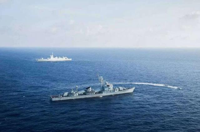 海军机关与上舰，哪个更好？，海军机关与上舰，哪个选择更优？