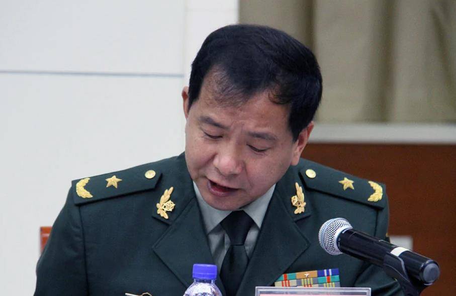 丁晓兵晋升仪式，荣耀时刻，铸就未来，丁晓兵晋升仪式，荣耀时刻铸就未来传奇