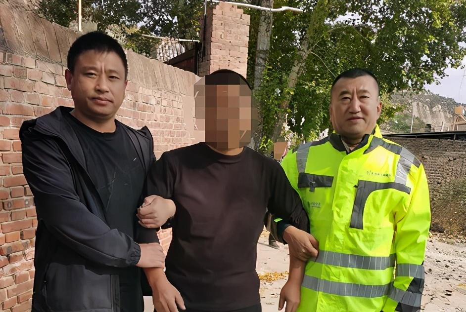 苏27与歼16，两代战机之间的传承与超越，苏27与歼16，战机传承与超越之路