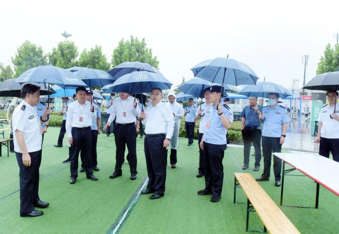 第34届青岛啤酒节，一场盛大的狂欢盛宴，第34届青岛啤酒节，狂欢盛宴开启！