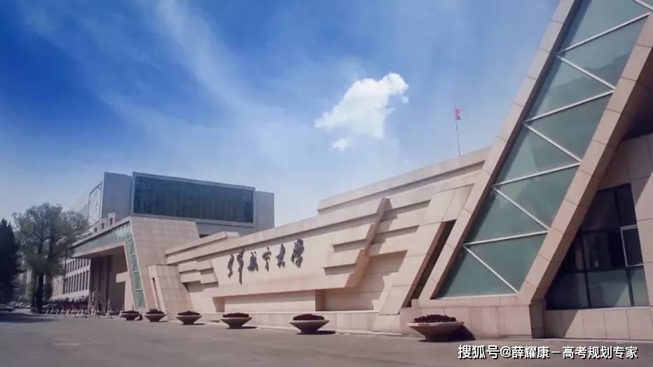 空军航空大学地址及其重要性，空军航空大学地址及其地位重要性解析