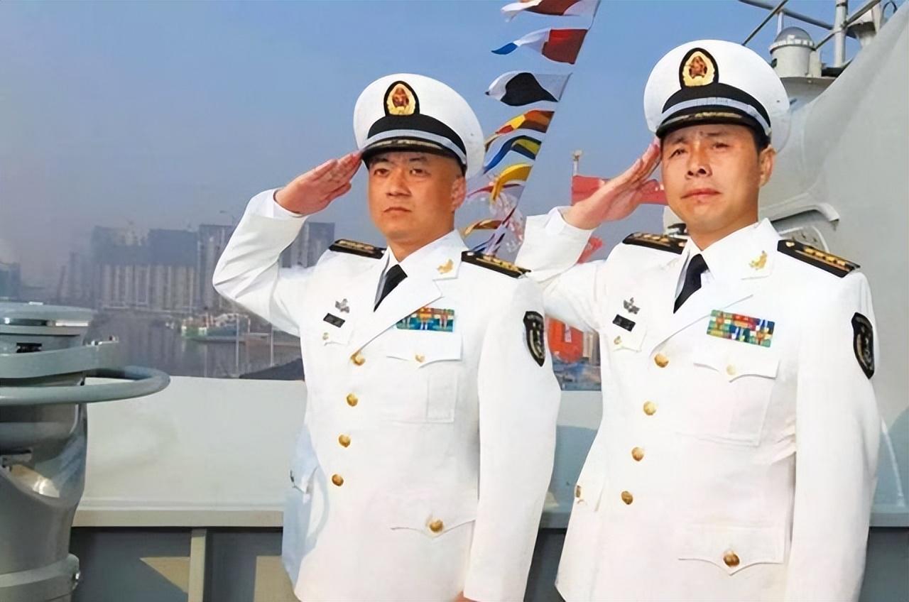 航母辽宁舰现任舰长深度解析，航母辽宁舰现任舰长深度剖析