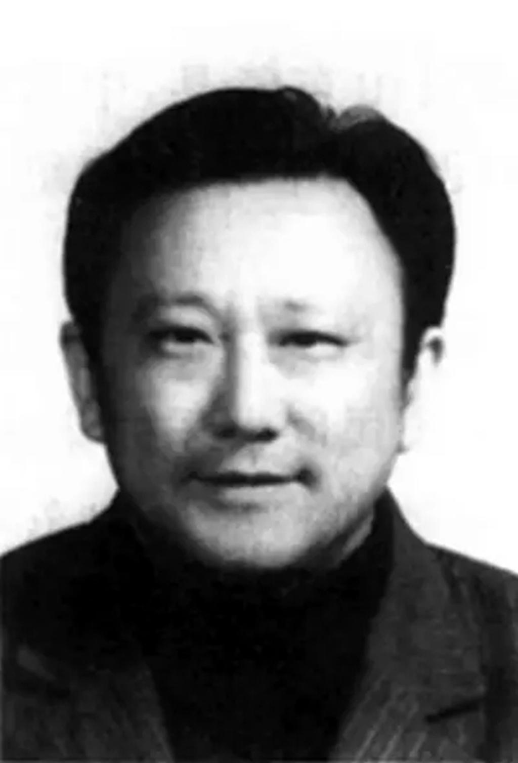 薛中锐与王玉梅，演艺界的璀璨双子星，薛中锐与王玉梅，演艺界的双子星传奇
