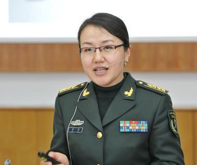 军事评论员李丽的个人资料详解，军事评论员李丽的个人资料详解，背景、经历与观点全解析