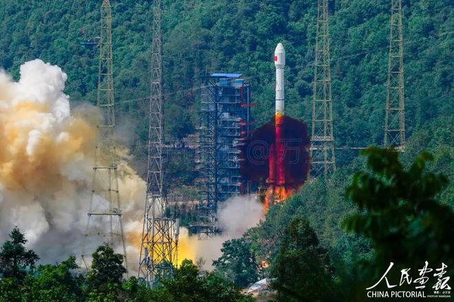 长征三号乙火箭爆炸视频，探索背后的故事与挑战，长征三号乙火箭爆炸背后的探索与挑战，揭秘背后的故事
