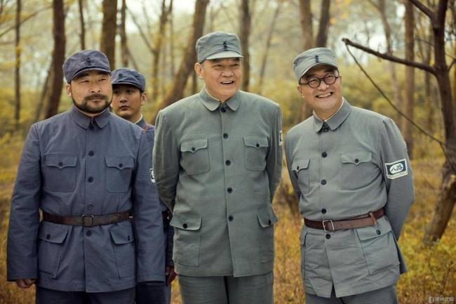 八路军服装，历史、象征与传承，八路军服装，历史象征与传承价值探究