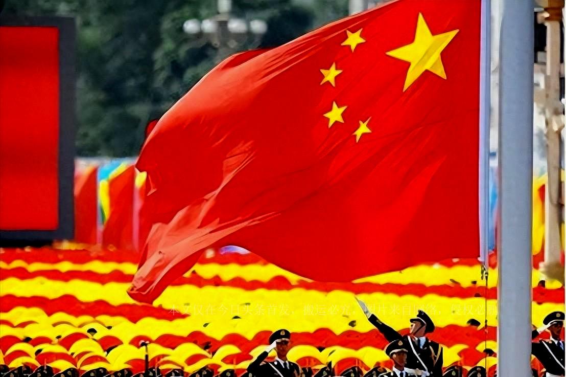 中国海军的骄傲，从051C型导弹驱逐舰到052系列的发展之路，中国海军舰艇发展之路，从051C型导弹驱逐舰到先进的052系列探索之旅