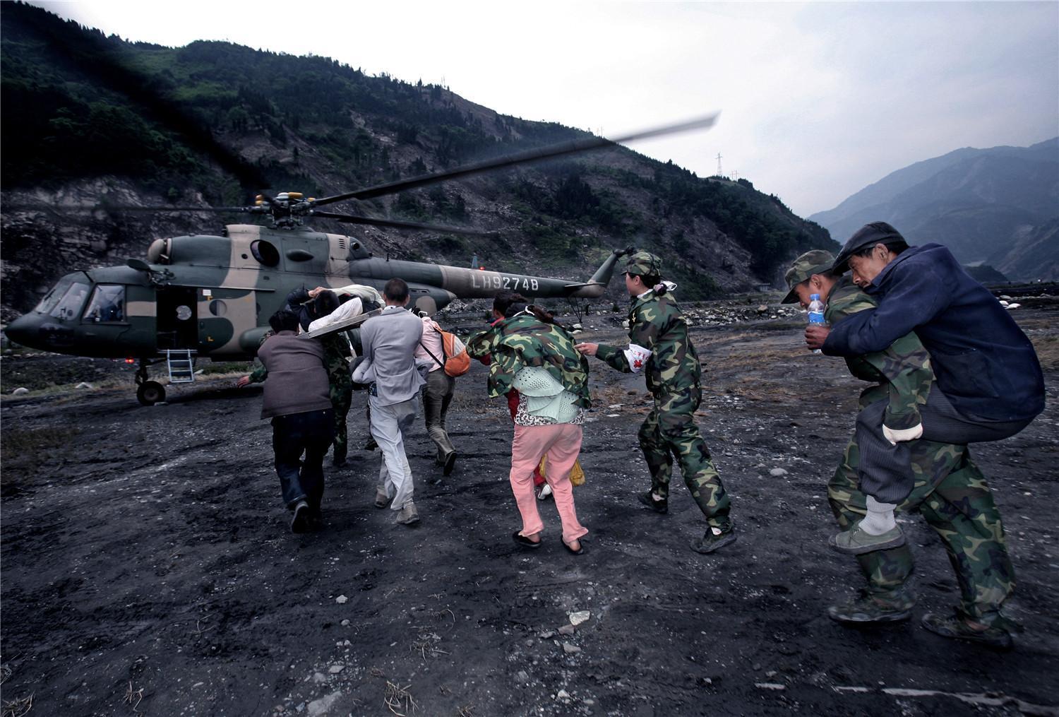 中国空降兵第十五军军长，英勇善战，忠诚担当的杰出将领，中国空降兵第十五军军长，英勇将领，忠诚担当的杰出领导