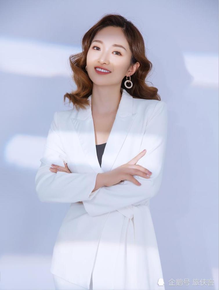 山东军事频道女主持人，闪耀的明珠，山东军事频道女主持人，明珠闪耀荧屏
