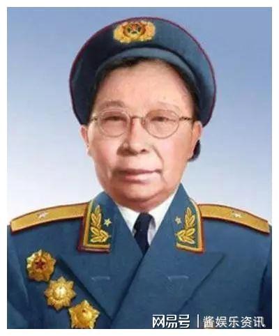 少将丁晓兵的妻子，一位令人敬佩的军嫂，少将丁晓兵妻子，令人敬佩的军嫂风采