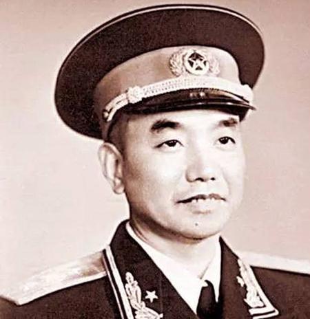 开国57位上将的排名及其历史地位，开国上将排名及其历史地位概览