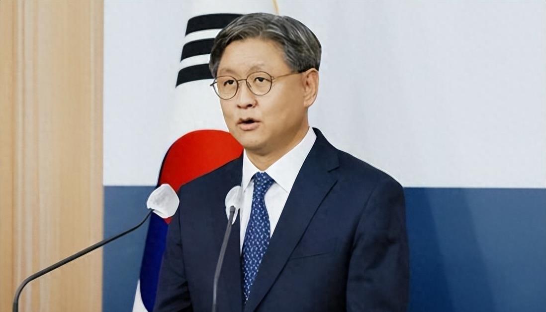 美国核潜艇现身韩国，地区安全态势的新观察，美国核潜艇现身韩国，地区安全态势观察新动向