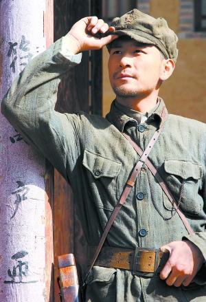 秦基伟个人简历资料，秦基伟个人简介资料