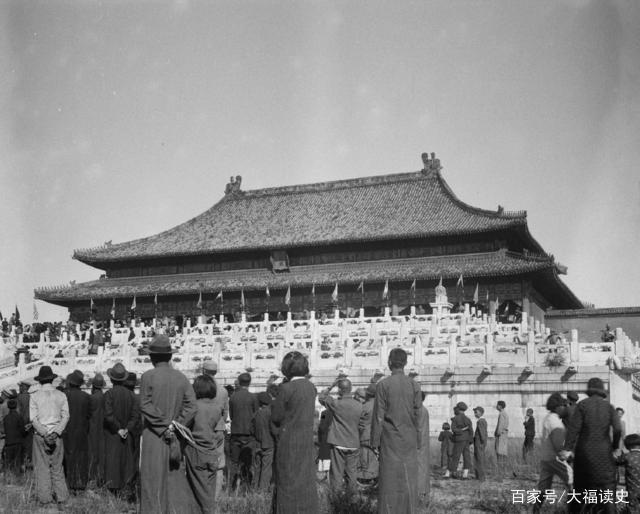 探索历史中的英勇篇章,关于中国工农红军第XXX师的传奇故事——以第XXX团为例,中国工农红军第XXX师英勇传奇,第XXX团的历史篇章探索