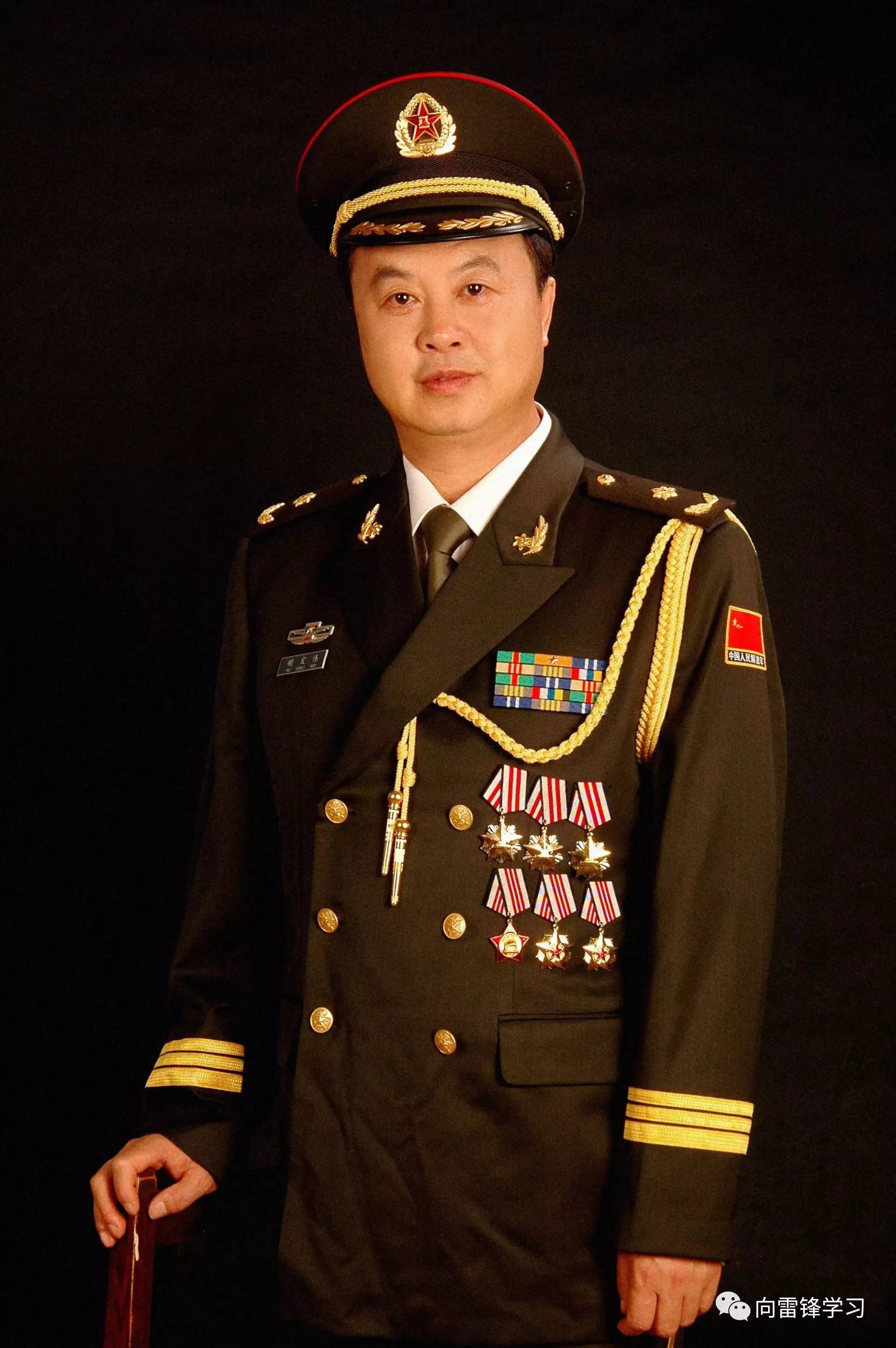 辛荣祯陆军文艺，铁骨柔情与艺术的交融，辛荣祯陆军文艺，铁骨柔情与艺术的完美交融