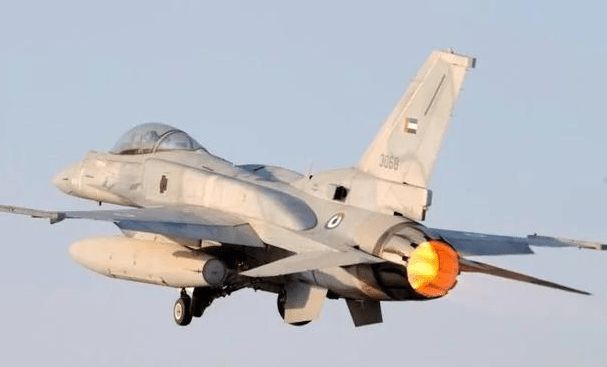 美国使用F-16V战斗机，历史背景、现状及其影响分析，美国F-16V战斗机的历史背景、现状及其影响深度解析