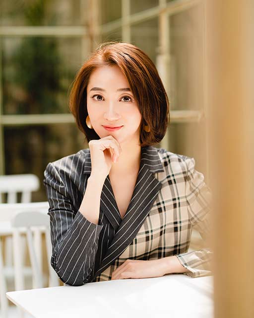 周瑜，军事频道主持人的风采，周瑜，军事频道主持人的魅力风采