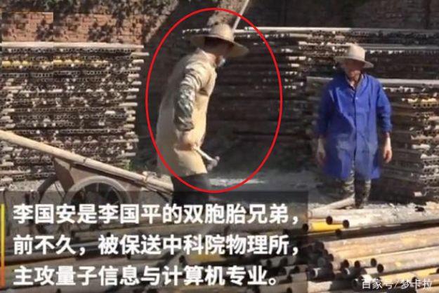 庆祝辉煌历程，70周年阅兵女民兵方队领队的风采，庆祝辉煌历程，女民兵方队领队风采闪耀70周年阅兵大典