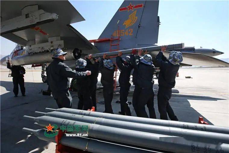 中国空军与战区关系的深度解析，中国空军与战区关系的深度探讨