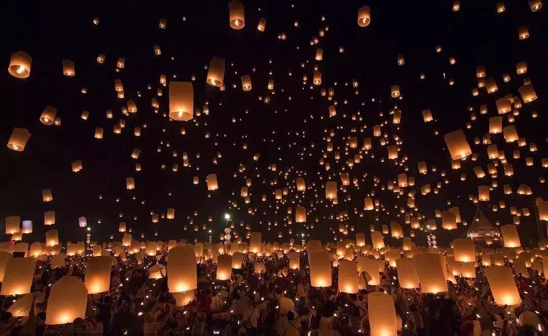 今夜，月亮很圆，今夜明月圆满之夜