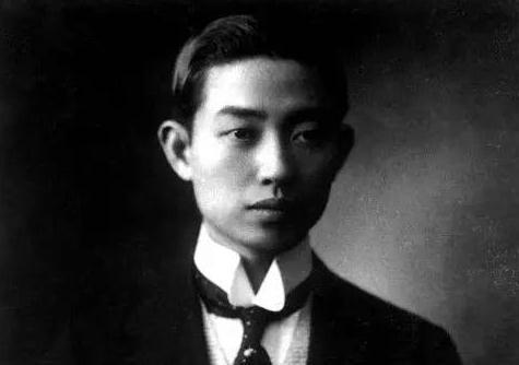 军事频道记者铁师傅，镜头背后的英雄赞歌，军事频道记者铁师傅，镜头背后的英雄颂歌