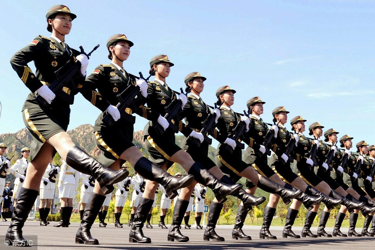 中国空军武器力量，展现新时代的雄姿，中国空军武器力量，新时代雄姿的展现