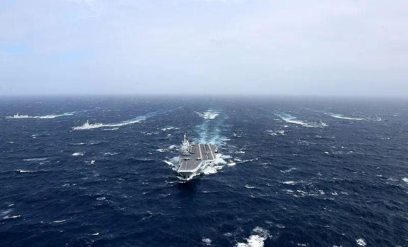 探索中国海军的巨舰之星，901型大型补给舰，中国海军巨舰之星，揭秘901型大型补给舰的传奇之旅