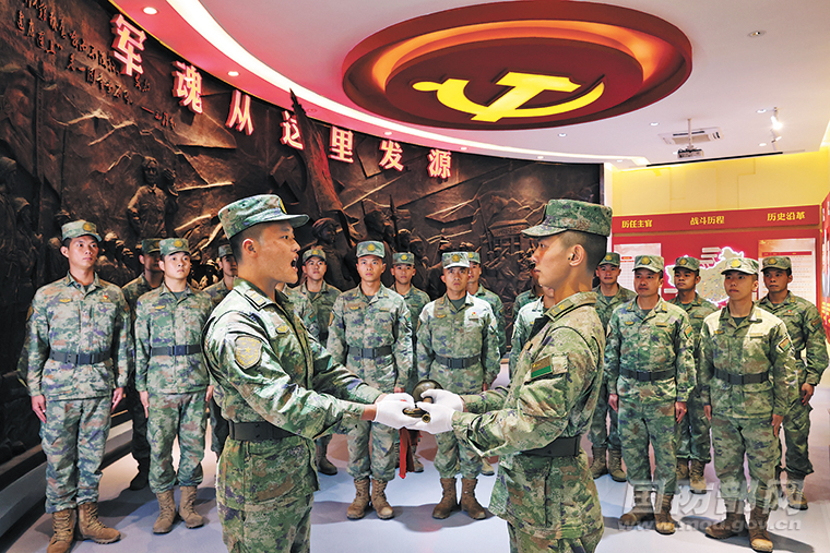 探寻英雄足迹，揭秘十四集团军第一百一十九团的光辉历史，揭秘十四集团军第一百一十九团英雄足迹与光辉历史