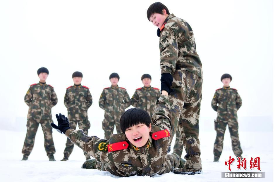 中国有特战女兵吗，性别与特战领域的融合与发展，特战女兵崭露头角，性别融合与特战领域的进步与发展