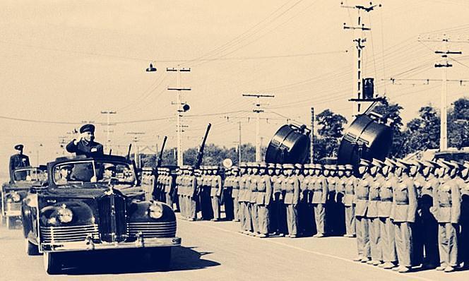 揭秘历史迷雾，谁是1955年阅兵的总指挥？，揭秘，1955年阅兵总指挥的身份之谜