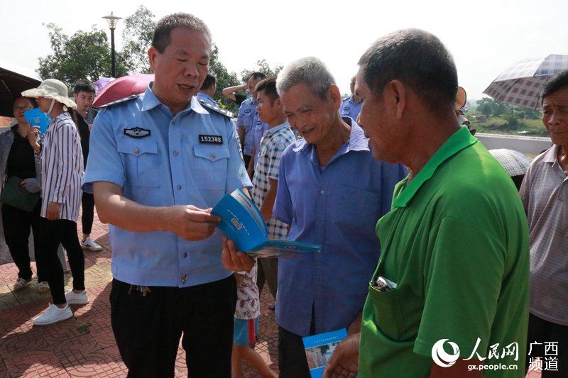 中华人民共和国禁毒法规定禁毒是全社会共同的责任与义务，中华人民共和国禁毒法规定，禁毒是全社会的共同责任与义务